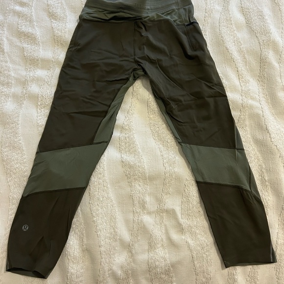 Lululemon Men’s Tights - License to Train- Size Medium - Green - Picture 3 of 3